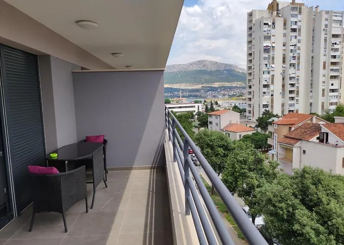 S'akvarel 2 - Private Garage Apartment *